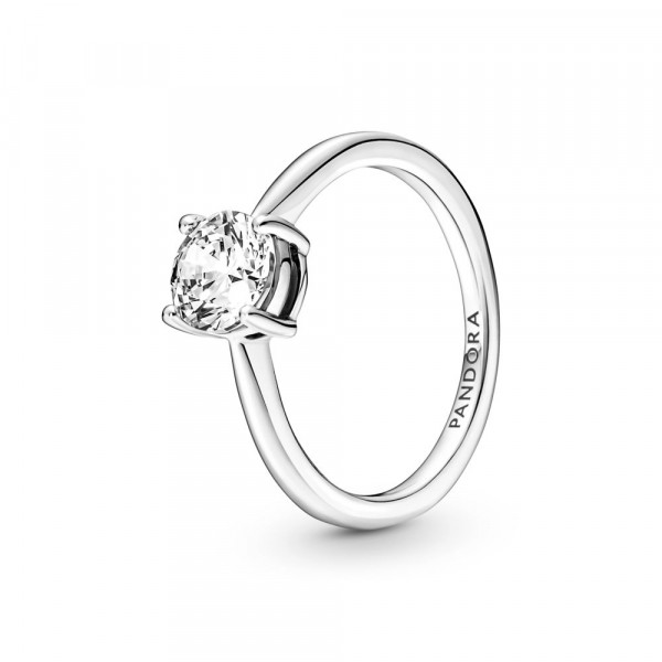 Sparkling Solitaire Ring 
