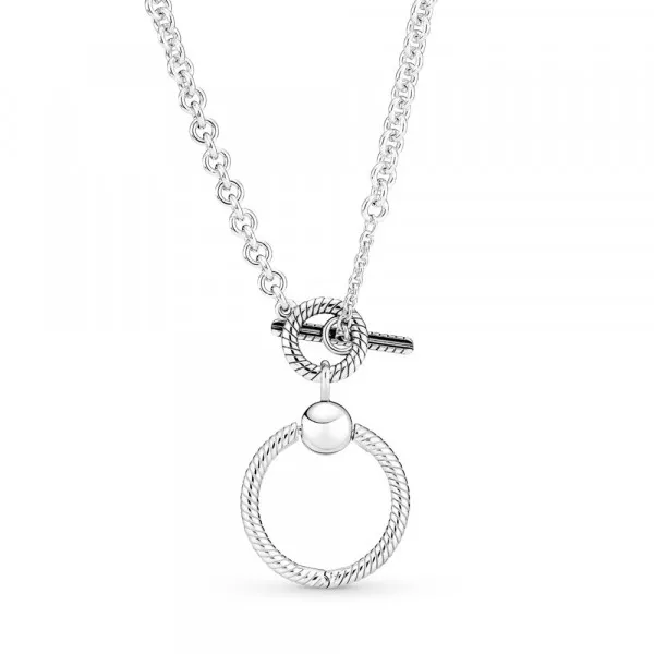 Ogrlica Pandora Moments s visećim privjeskom „O” i T-pločicom 