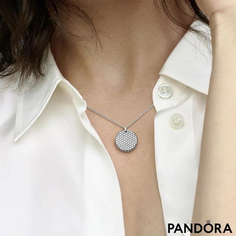Ogrlica s okruglim visećim privjeskom Pandora Timeless Pavé 