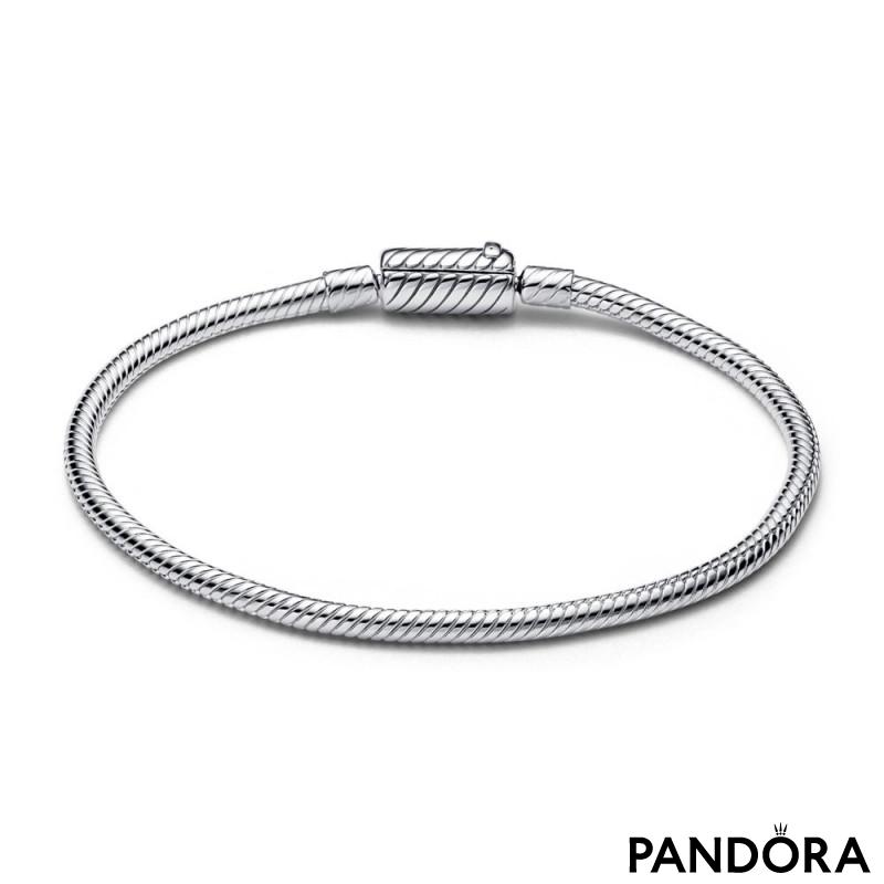 Pandora Moments klizeća narukvica od lanca sa zmijskom teksturom  i  magnetnom kopčom 