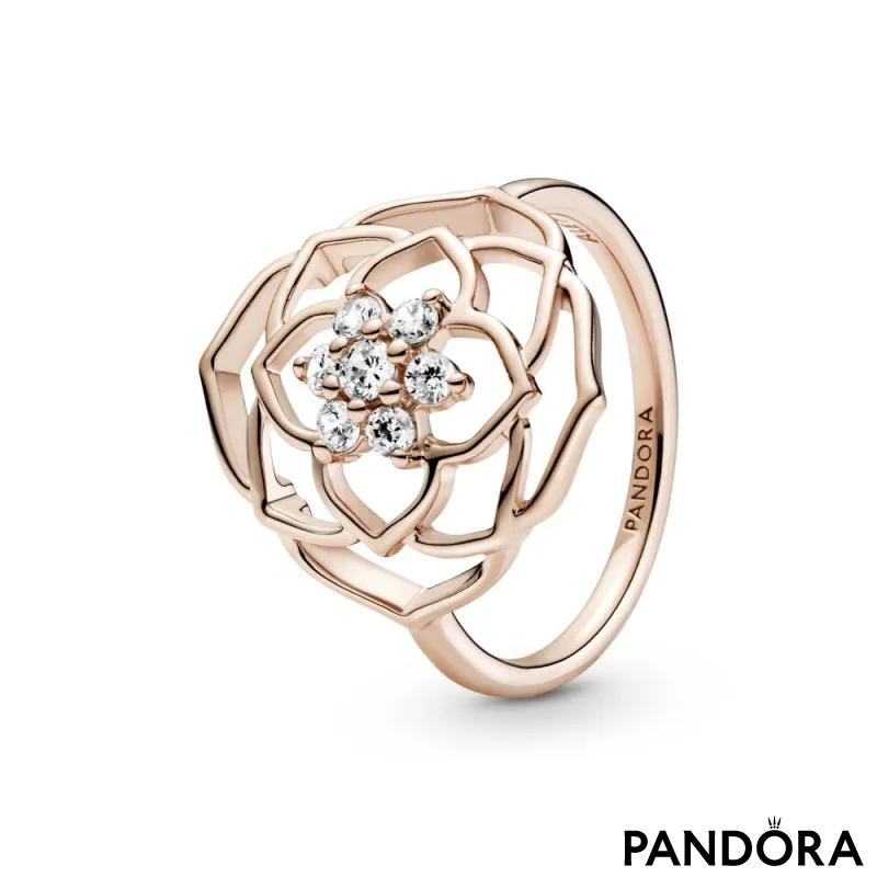 Prsten Latice ruže upečatljivog dizajna 